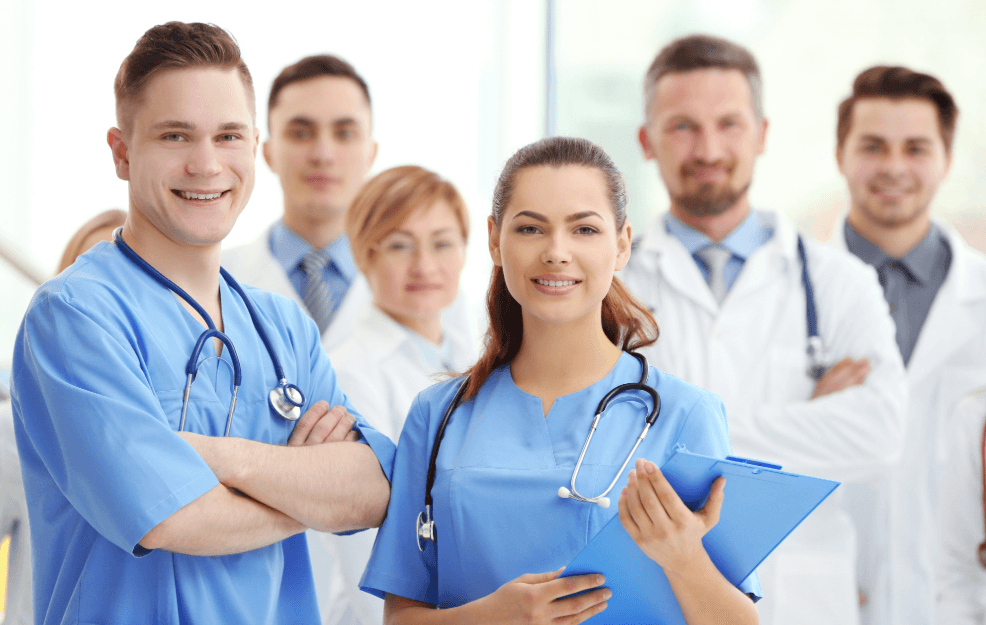 Medizinisches Team in Klinik als Symbol für das Gesundheitssystem in den Niederlanden